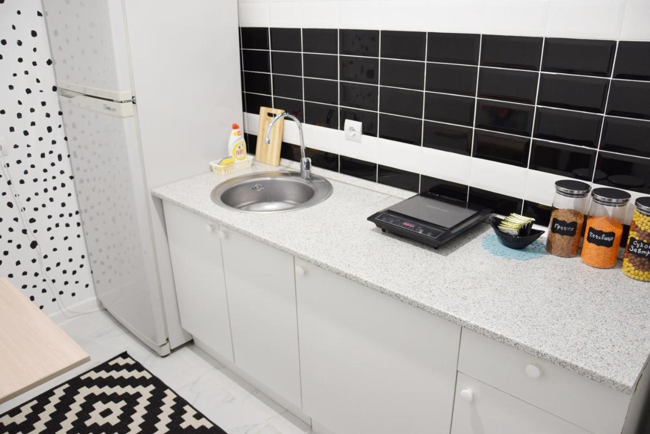 Halal-Apartamenty Рядом Трц Megaalma-Ata Esterno foto