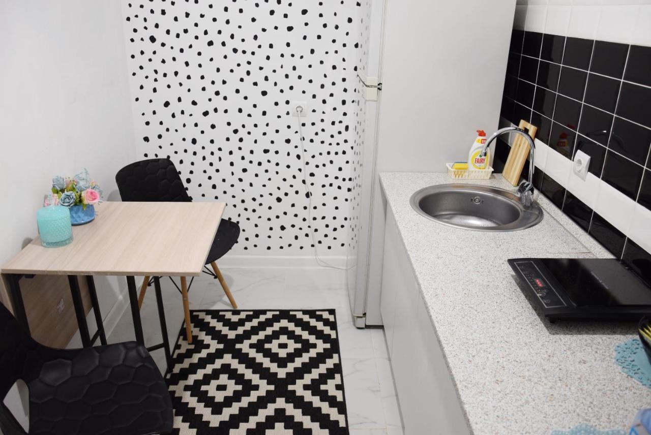 Halal-Apartamenty Рядом Трц Megaalma-Ata Esterno foto
